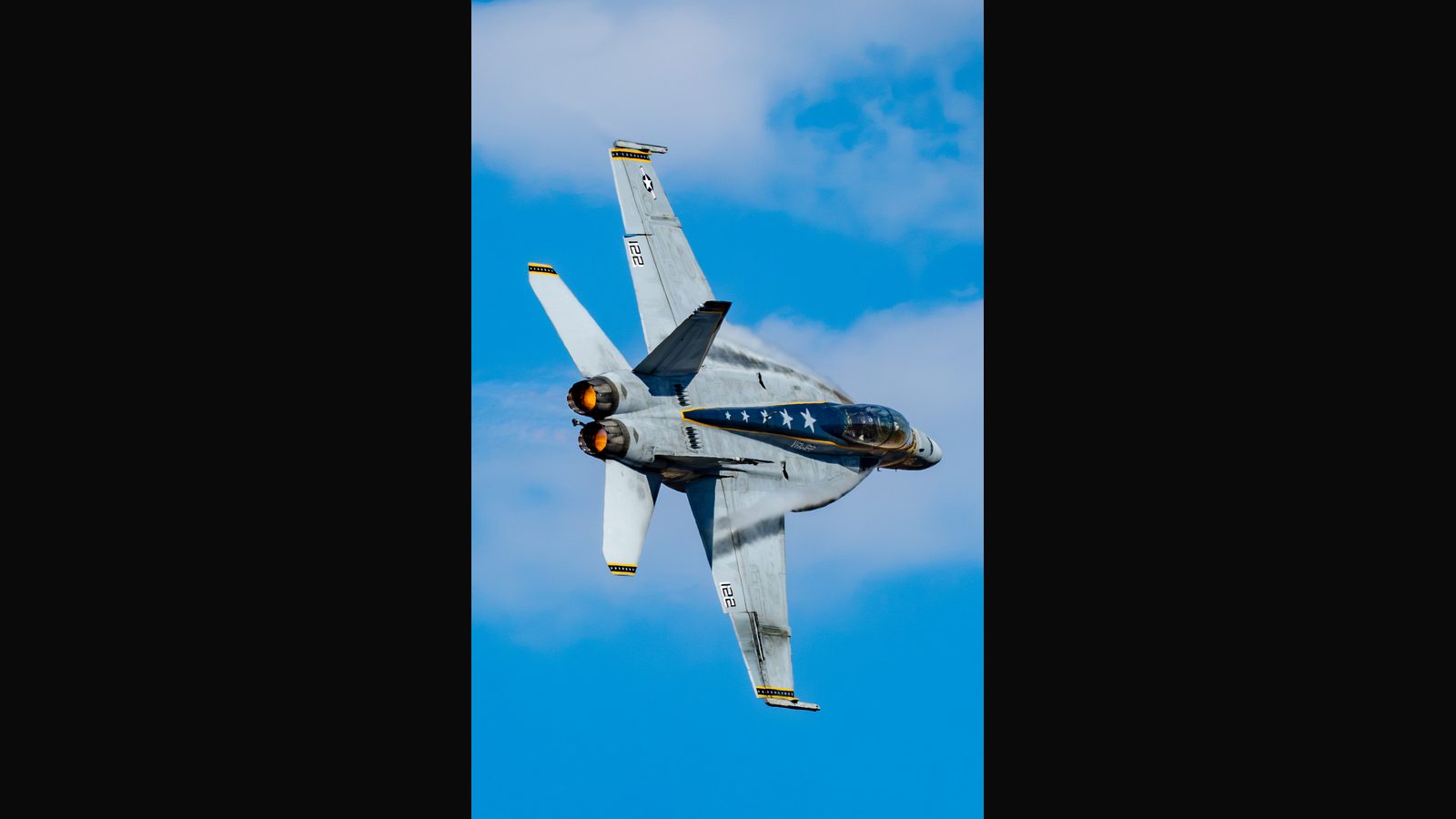 F/A-18 Super Hornet, number 122, at the California Capital Airshow, West Coast Rhino Demo