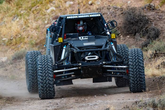 Class 1 Unlimited race vehicle number 186U at speed, Marcos Gomez